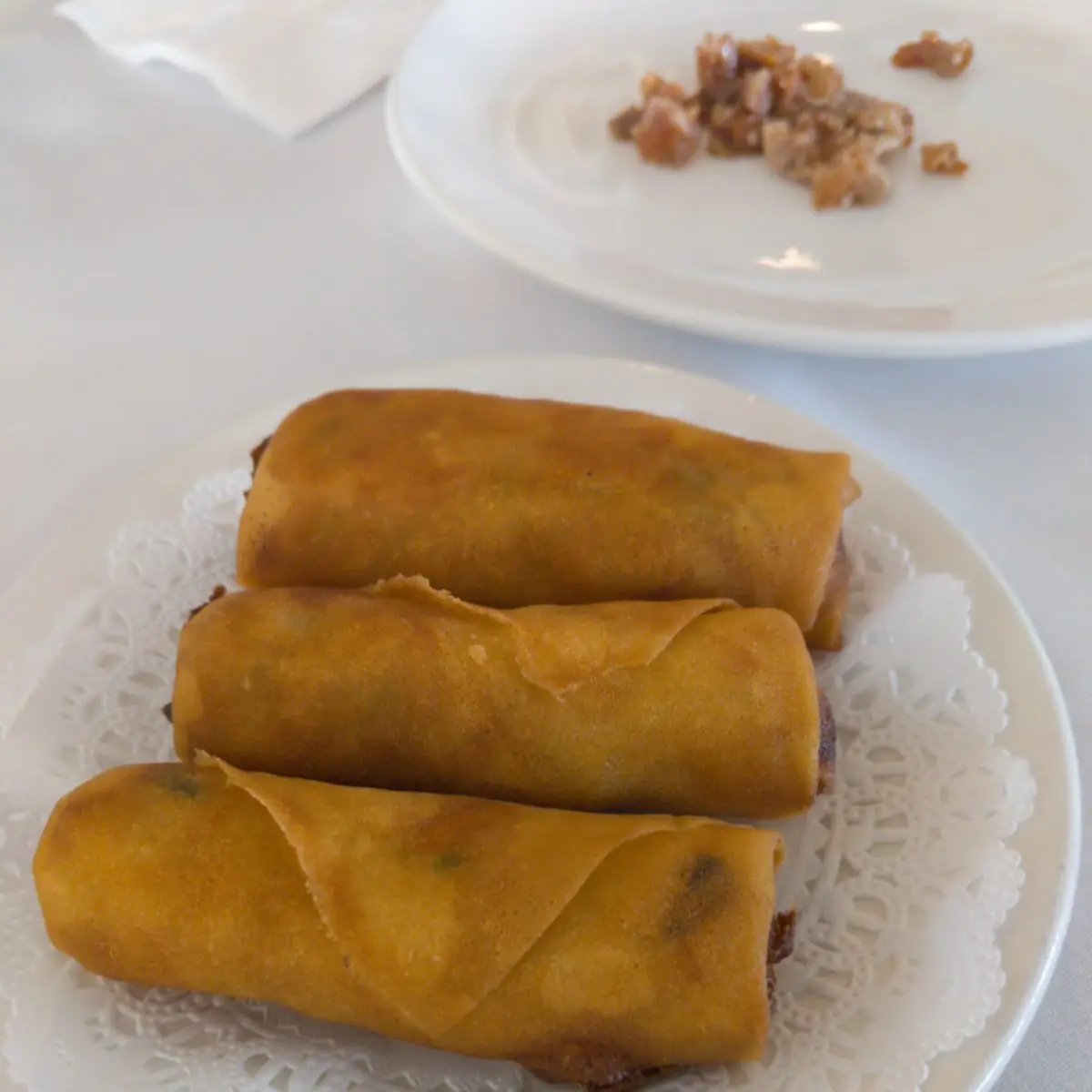 fried hand-made egg rolls 2pcs 手工炸春卷